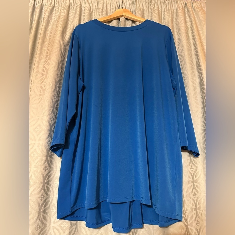 Susan Graver Top Women’s 2X Liquid Knit 3/4 Sleeves Blue Plus Crew Neck Comfort